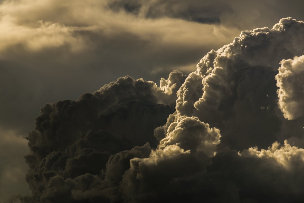 Donkere wolken pakken zich samen boven resterend budget Horizon en Erasmus+