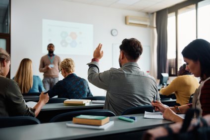 leven-lang-leren-groeit-maar-struikelt-over-gefragmenteerde-systemen